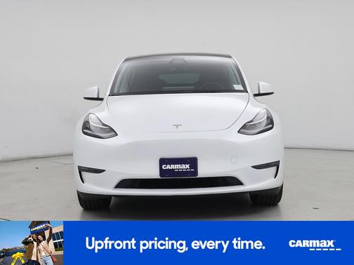 White 2023 Tesla Model Y
