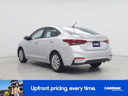 Silver 2022 Hyundai Accent SE