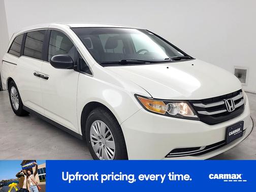 White 2016 Honda Odyssey LX