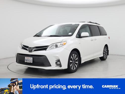 2020 Toyota Sienna XLE