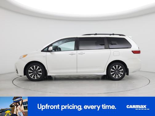 2020 Toyota Sienna XLE