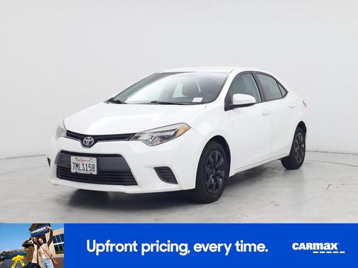 White 2015 Toyota Corolla LE