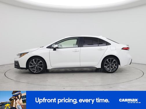 White 2021 Toyota Corolla XSE