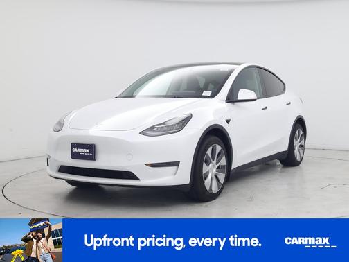 White 2023 Tesla Model Y Long Range