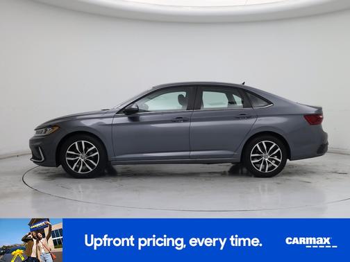 Gray 2025 Volkswagen Jetta SE