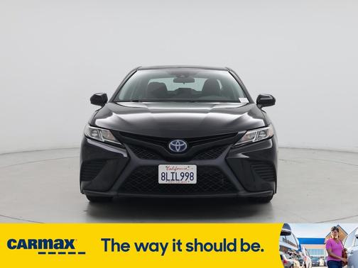 2019 Toyota Camry Hybrid SE