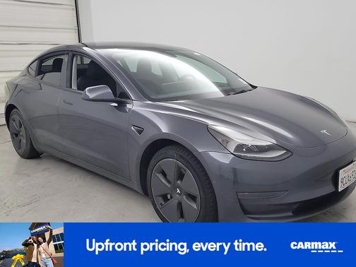Gray 2022 Tesla Model 3
