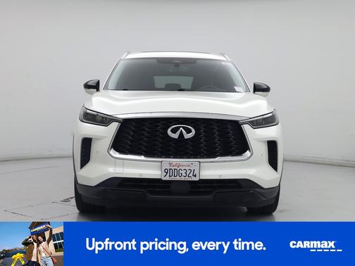 White 2023 INFINITI QX60 Luxe