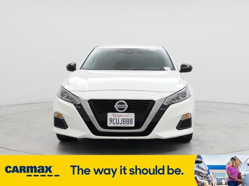 2022 Nissan Altima SR