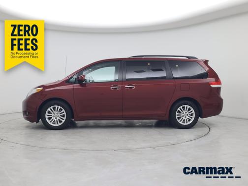 Red 2014 Toyota Sienna XLE