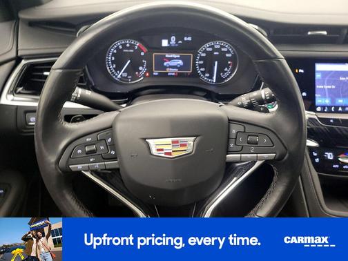 2025 Cadillac XT6 Luxury