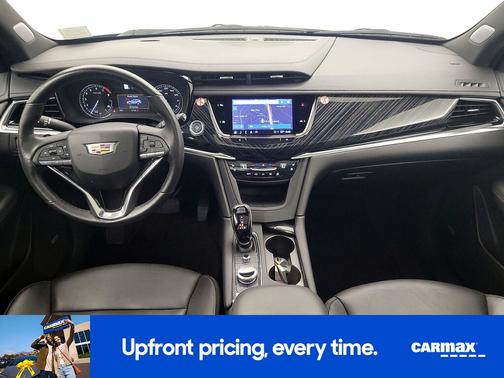 2025 Cadillac XT6 Luxury