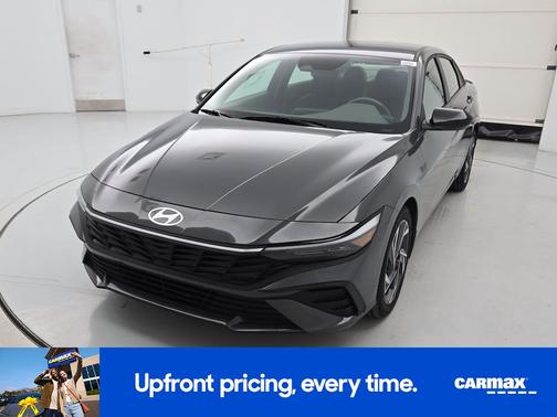 Gray 2025 Hyundai ELANTRA Limited