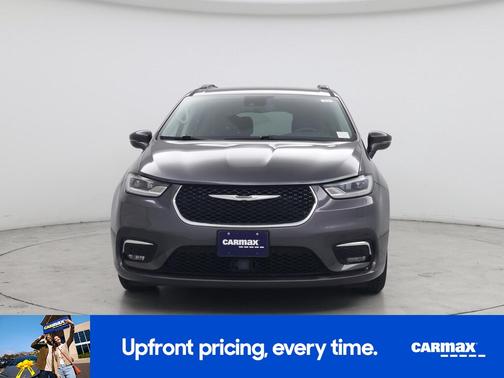 Gray 2022 Chrysler Pacifica Touring L