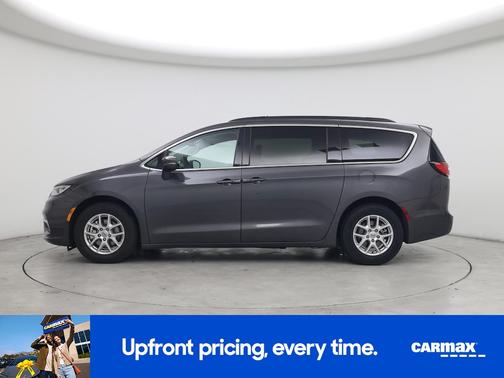 Gray 2022 Chrysler Pacifica Touring L
