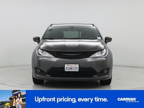 2020 Chrysler Pacifica Touring