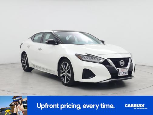 White 2019 Nissan Maxima SL