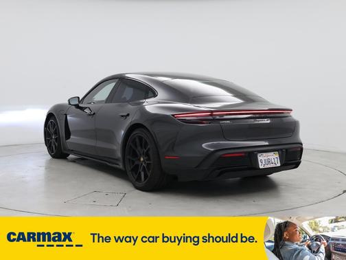 2022 Porsche Taycan GTS