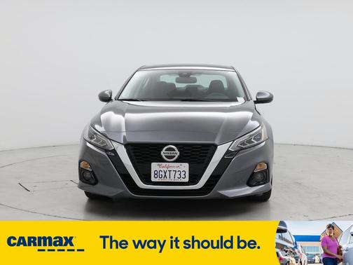2019 Nissan Altima SV