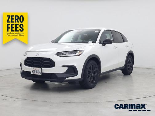 White 2023 Honda HR-V Sport