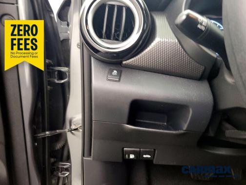 Gray 2019 Nissan Kicks SR