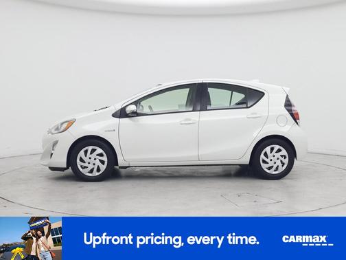 White 2015 Toyota Prius c Two