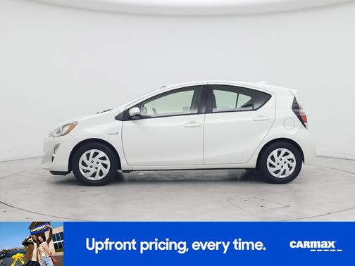 White 2015 Toyota Prius c Two