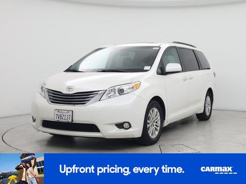 2017 Toyota Sienna XLE