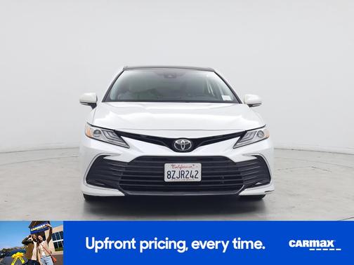 White 2022 Toyota Camry XLE