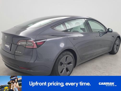 Gray 2022 Tesla Model 3 Long Range