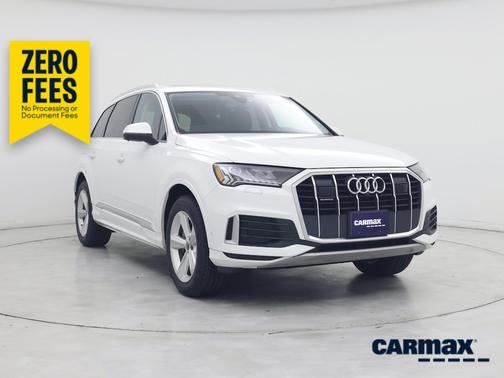 White 2024 Audi Q7 Premium Plus
