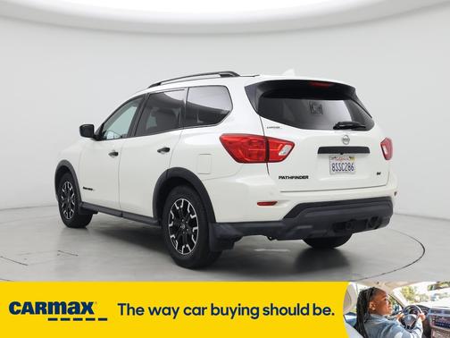 2019 Nissan Pathfinder SV