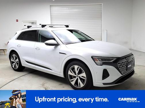 2024 Audi Q8 e-tron Prestige