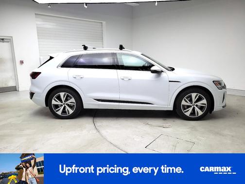 2024 Audi Q8 e-tron Prestige