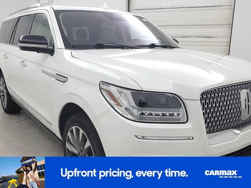 White 2020 Lincoln Navigator L Reserve
