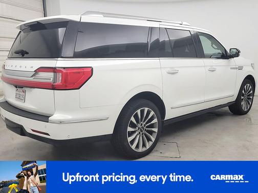 White 2020 Lincoln Navigator L Reserve