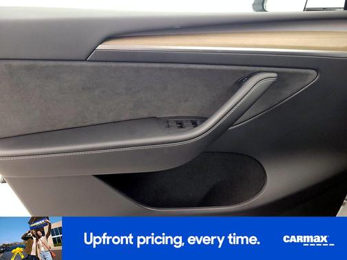 White 2023 Tesla Model Y Long Range