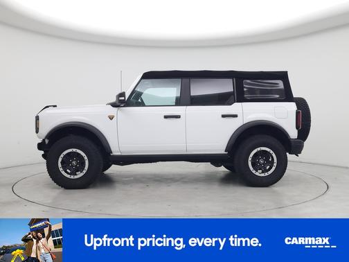 White 2022 Ford Bronco Badlands