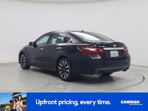 Black 2018 Nissan Altima SV