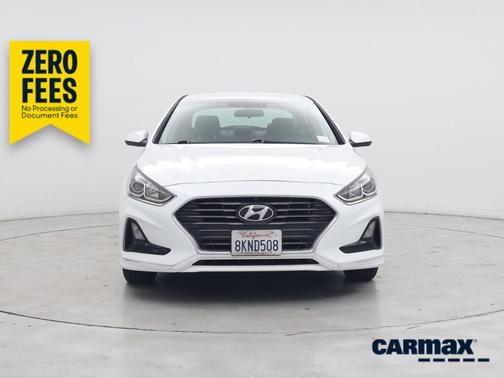 White 2019 Hyundai SONATA SE