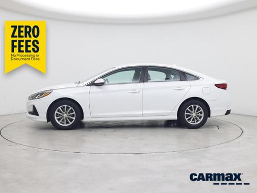 White 2019 Hyundai SONATA SE