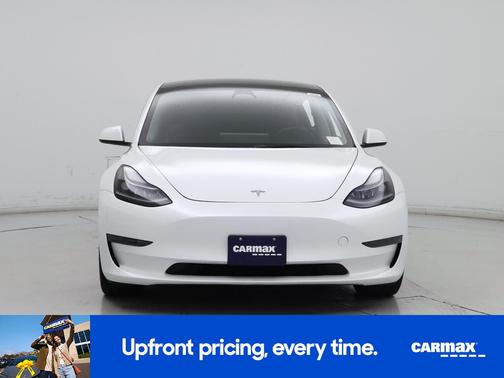 Pearl 2023 Tesla Model 3