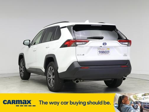 2023 Toyota RAV4 Hybrid XLE Premium