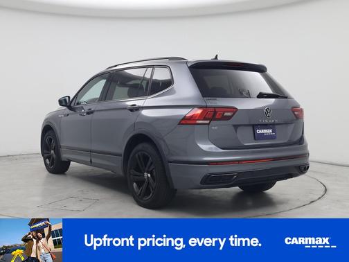 Black 2023 Volkswagen Tiguan SE R-Line Black