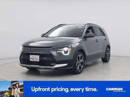 Green 2023 Kia Niro EX