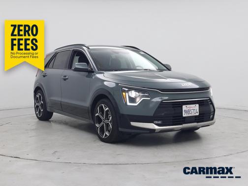 Green 2023 Kia Niro EX