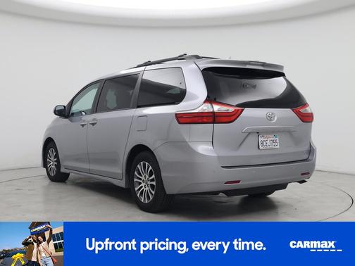 2018 Toyota Sienna XLE