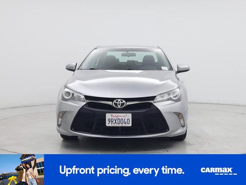 Silver 2016 Toyota Camry SE