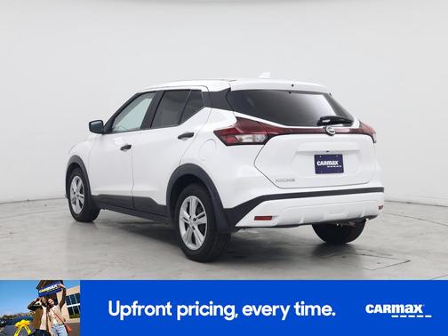 White 2021 Nissan Kicks S