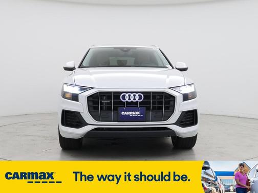 2023 Audi Q8 Premium